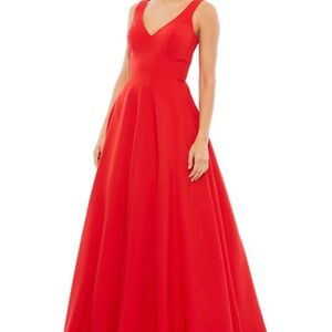 Size 2 Ieena for Mac Duggal Red V-Neck Ball Gown NWT Style 48924